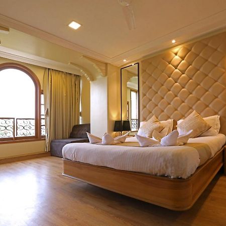 Gulf Hotel Mumbai Phòng bức ảnh