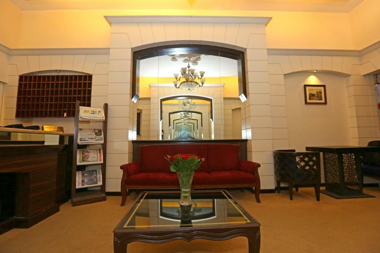 Gulf Hotel Mumbai Ngoại thất bức ảnh