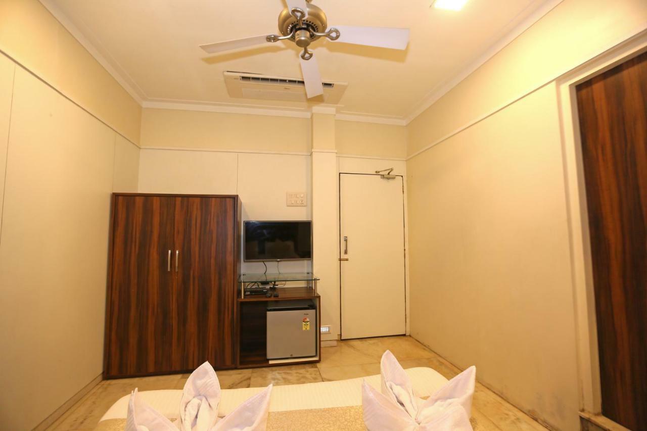 Gulf Hotel Mumbai Ngoại thất bức ảnh