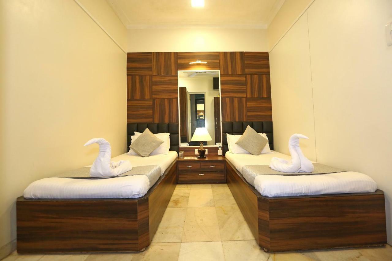 Gulf Hotel Mumbai Ngoại thất bức ảnh