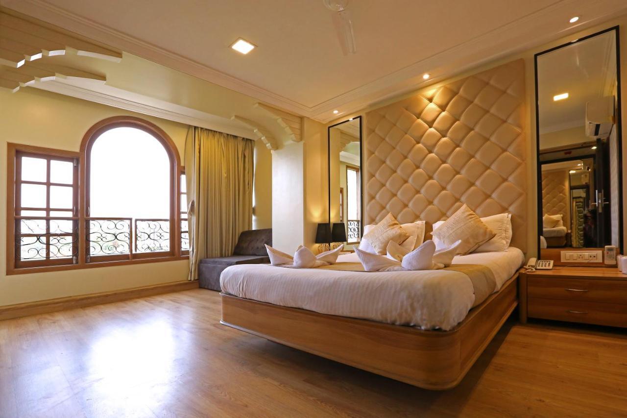 Gulf Hotel Mumbai Phòng bức ảnh