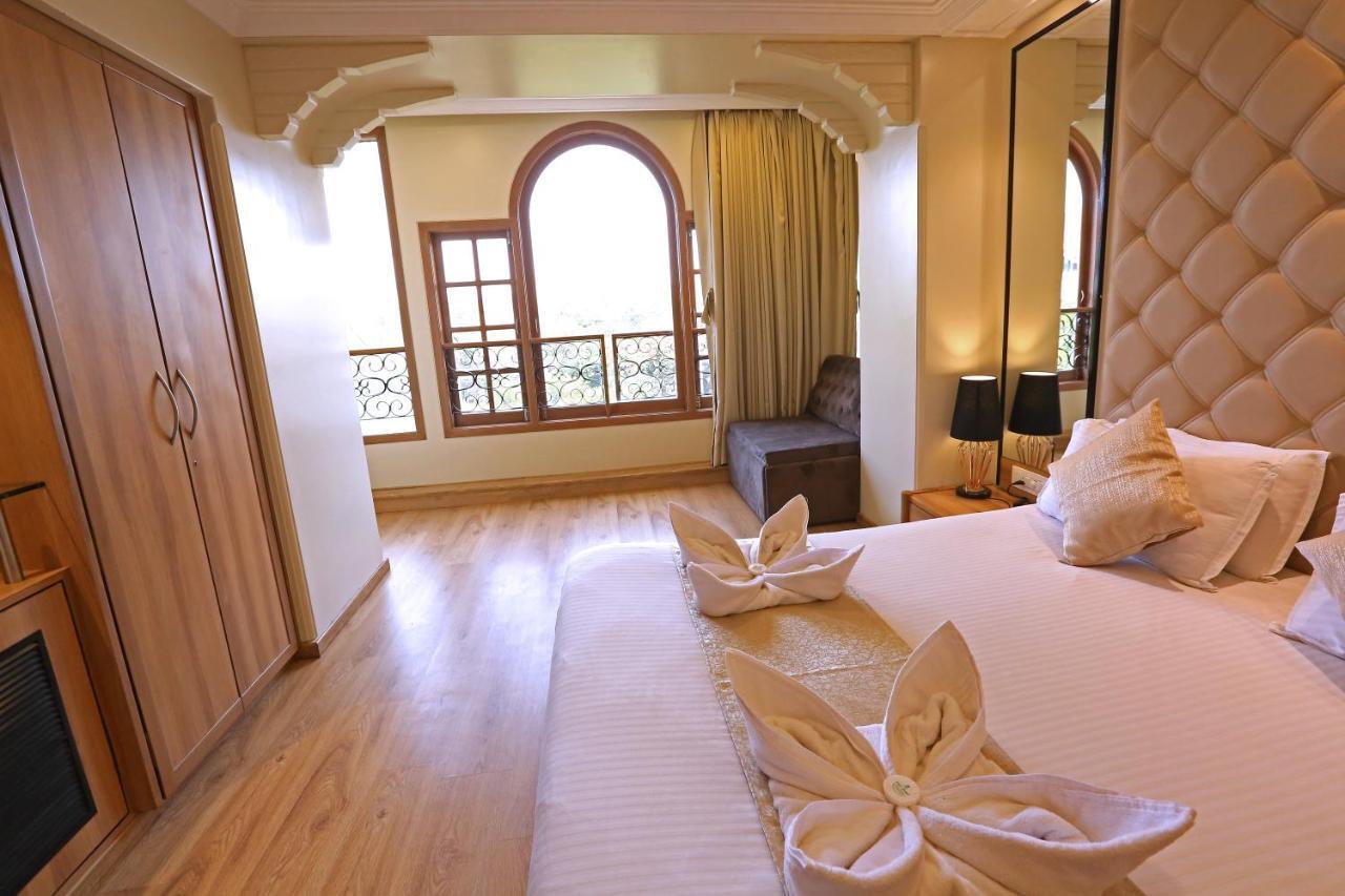 Gulf Hotel Mumbai Ngoại thất bức ảnh